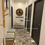 Confort Avec Commodités Espace Repas Wifi Parking Appartement
