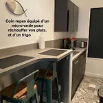 Confort Avec Commodites Espace Repas Wifi Parking *