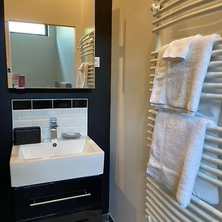 Confort Avec Commodites Espace Repas Wifi Parking Daire *