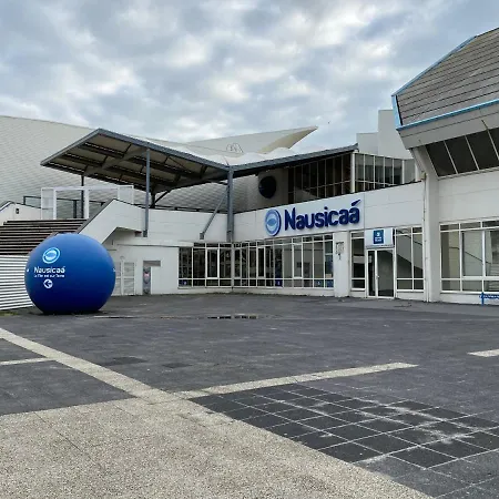 Daire Confort Avec Commodites Espace Repas Wifi Parking *