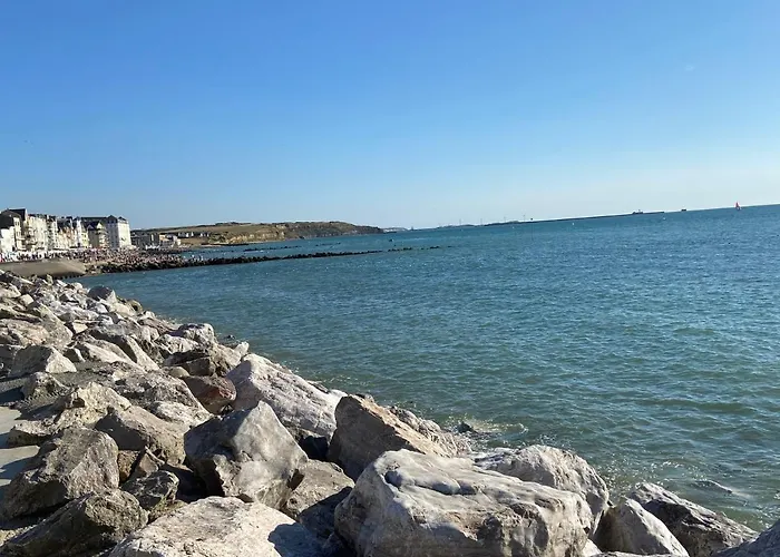 Confort Avec Commodites Espace Repas Wifi Parking