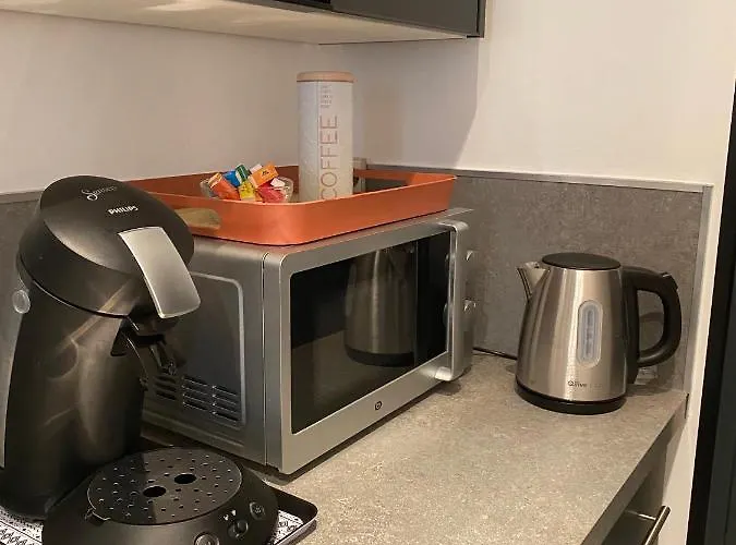 Confort Avec Commodites Espace Repas Wifi Parking Apartment